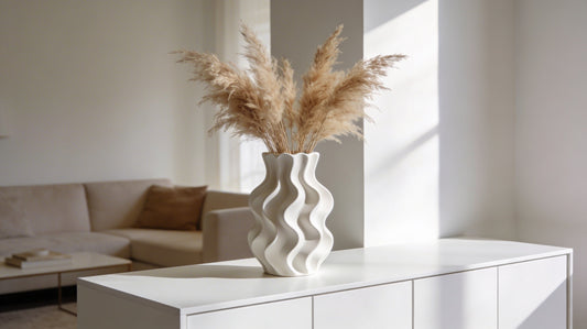 Moderne Vasen: 10 Styling-Ideen für jedes Zimmer