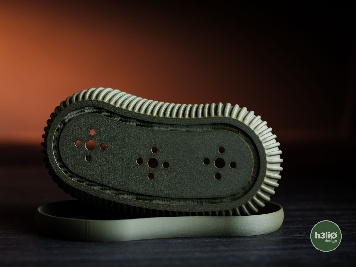 Terra Pflanzgefäß – Geripptes 3D-Design für elegante Grünflächen