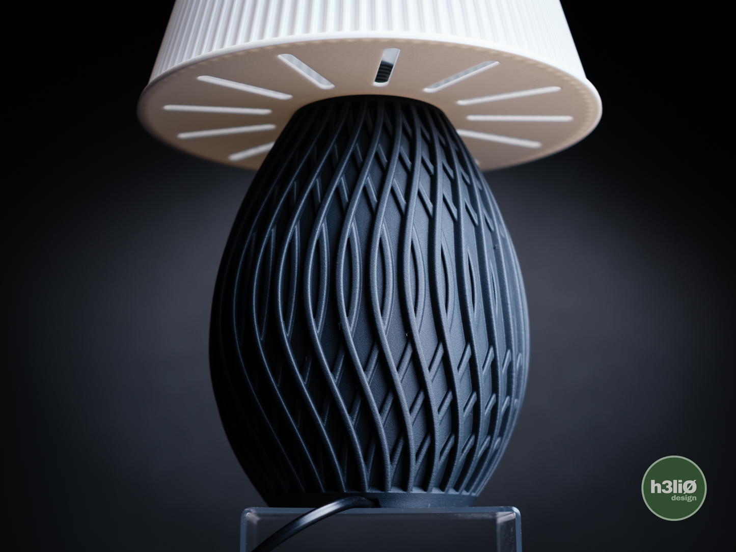 Lucent Tischlampe – Strahlendes Licht für gemütliche Momente
