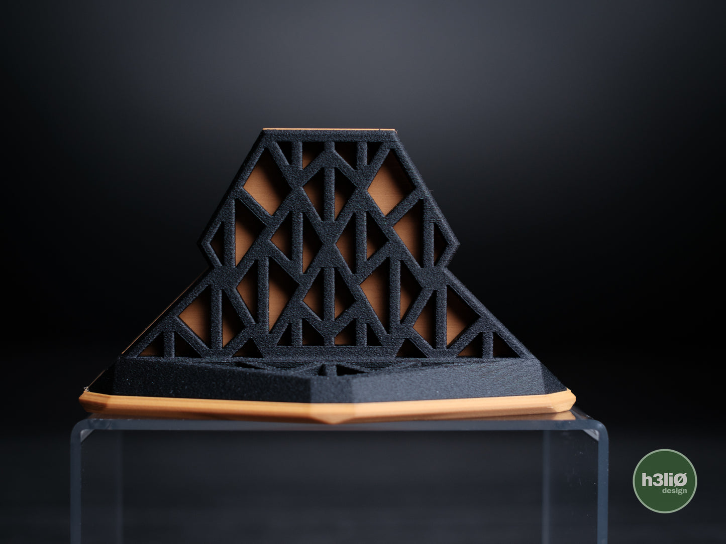 Rift Laptopständer – Minimalistische Ordnung für deinen Schreibtisch