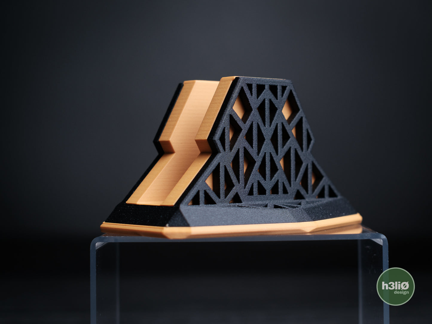 Rift Laptopständer – Minimalistische Ordnung für deinen Schreibtisch