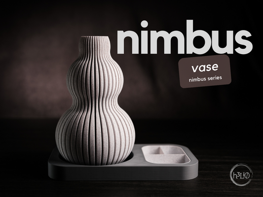 Nimbus Vase – Geriffelte Eleganz für Blumen